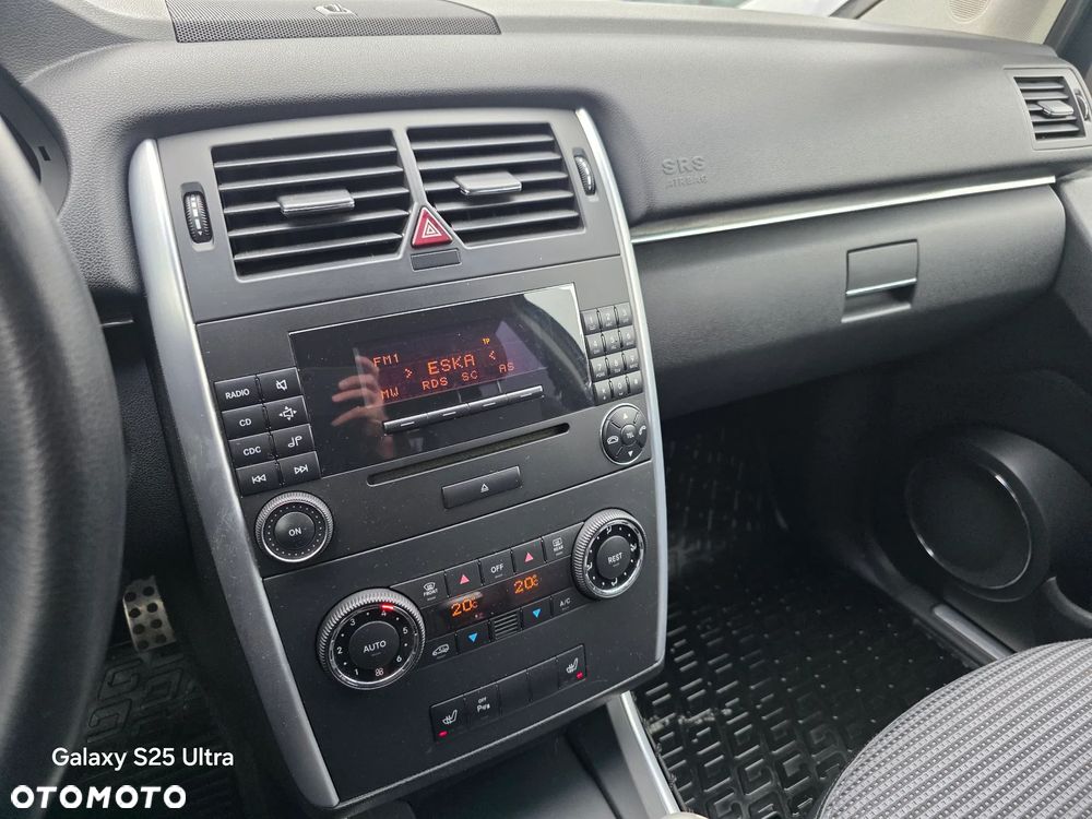 Mercedes-Benz Klasa B 200 - 38