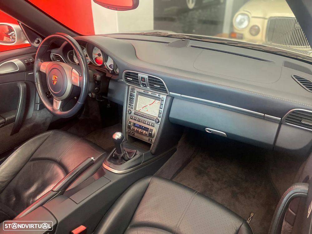Porsche 911 Série F - 18