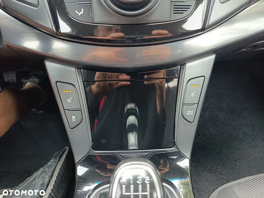 Hyundai i40 Kombi 2.0 Trend - 25