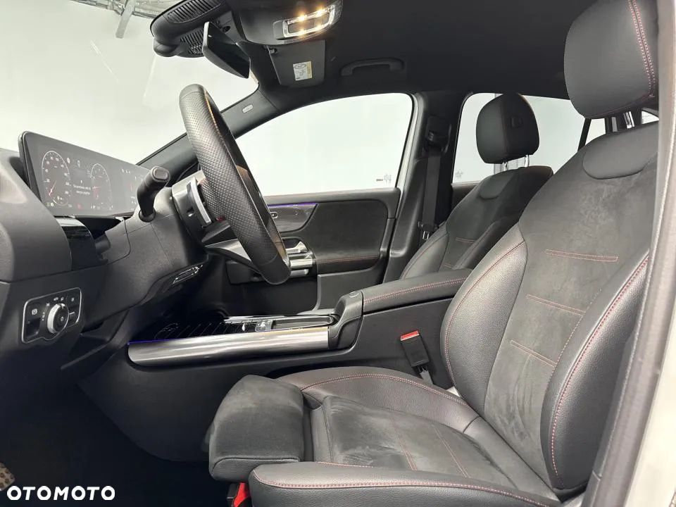 Mercedes-Benz GLA 200 AMG Line - 12