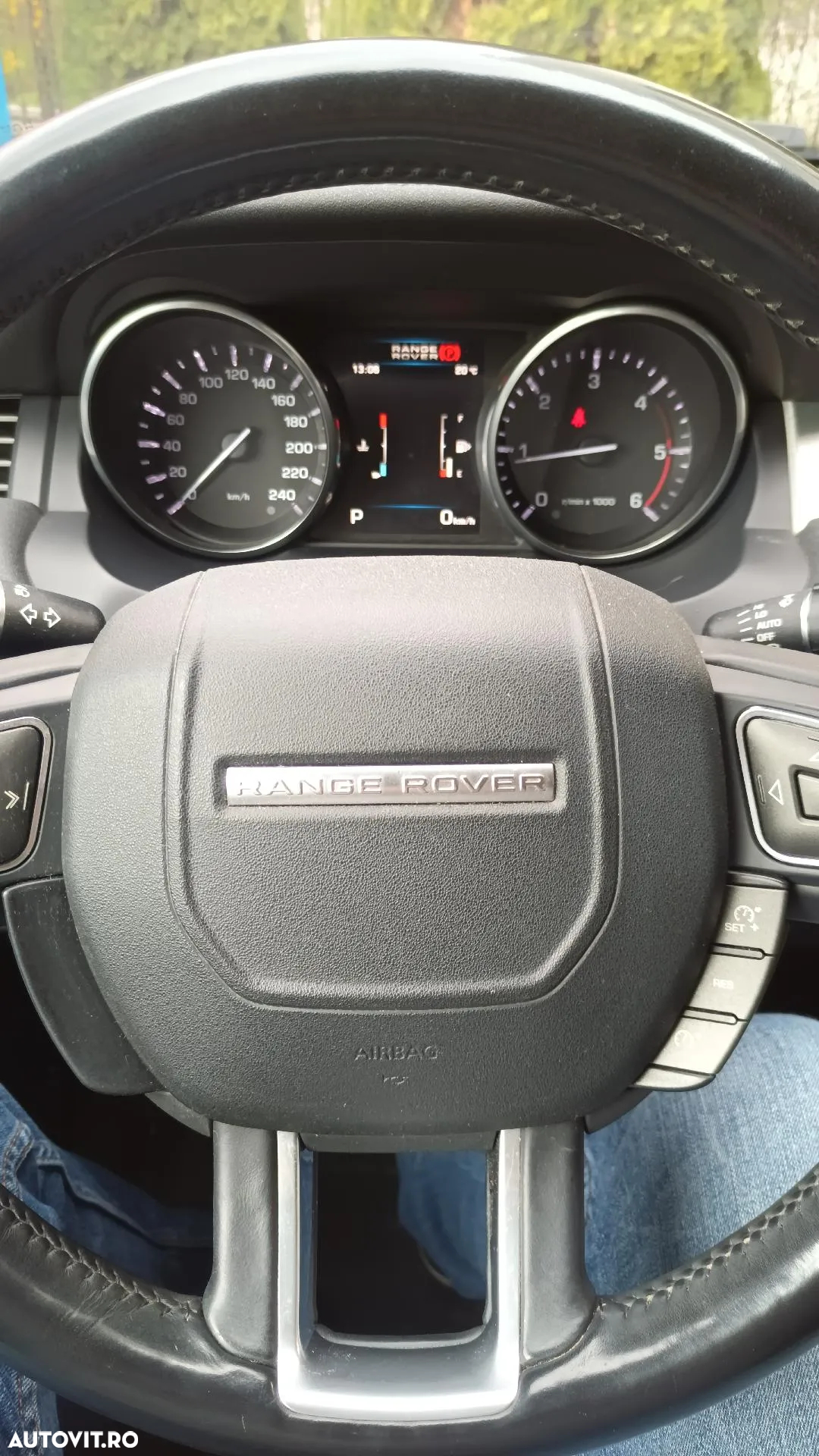Land Rover Range Rover Evoque - 12
