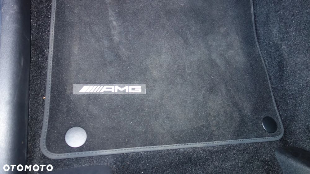 Mercedes-Benz GLA 200 d 4-Matic AMG Line 8G-DCT - 17