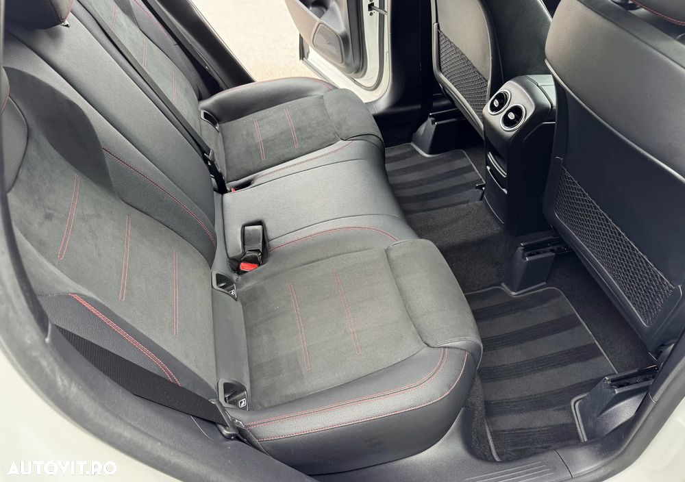 Mercedes-Benz GLA 200 d 8G-DCT AMG Line - 14