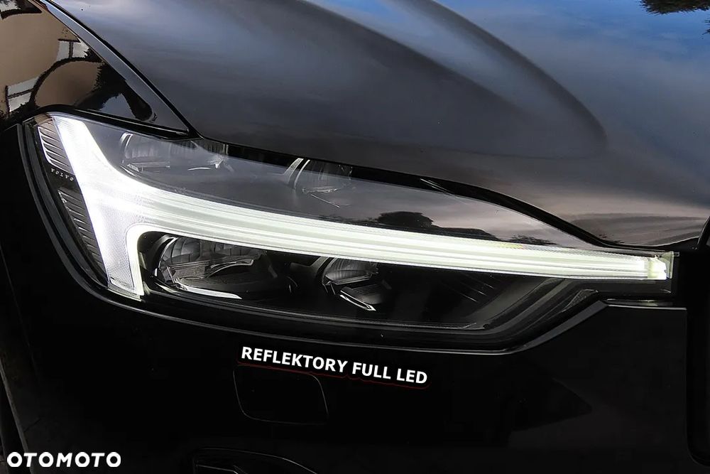 Volvo XC 60 B5 B AWD Ultimate Black Edition - 14