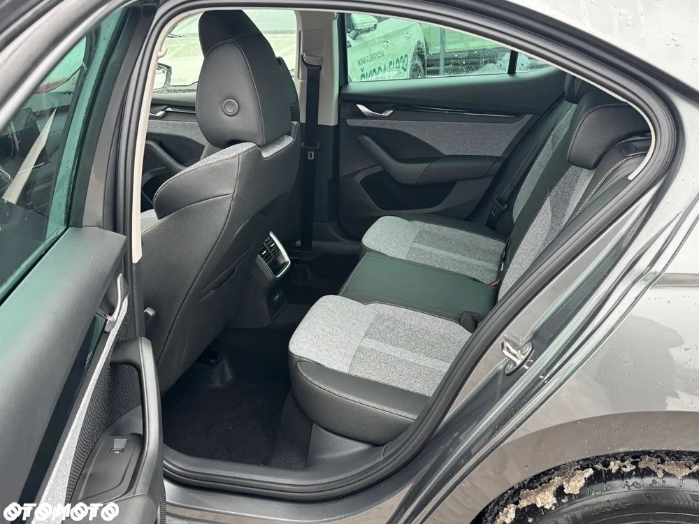 Skoda Octavia 1.5 TSI mHEV Drive Selection DSG - 14