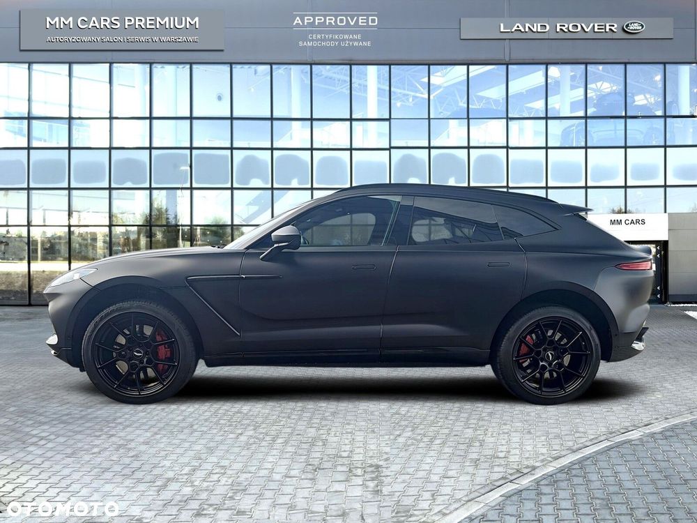 Aston Martin DBX - 4