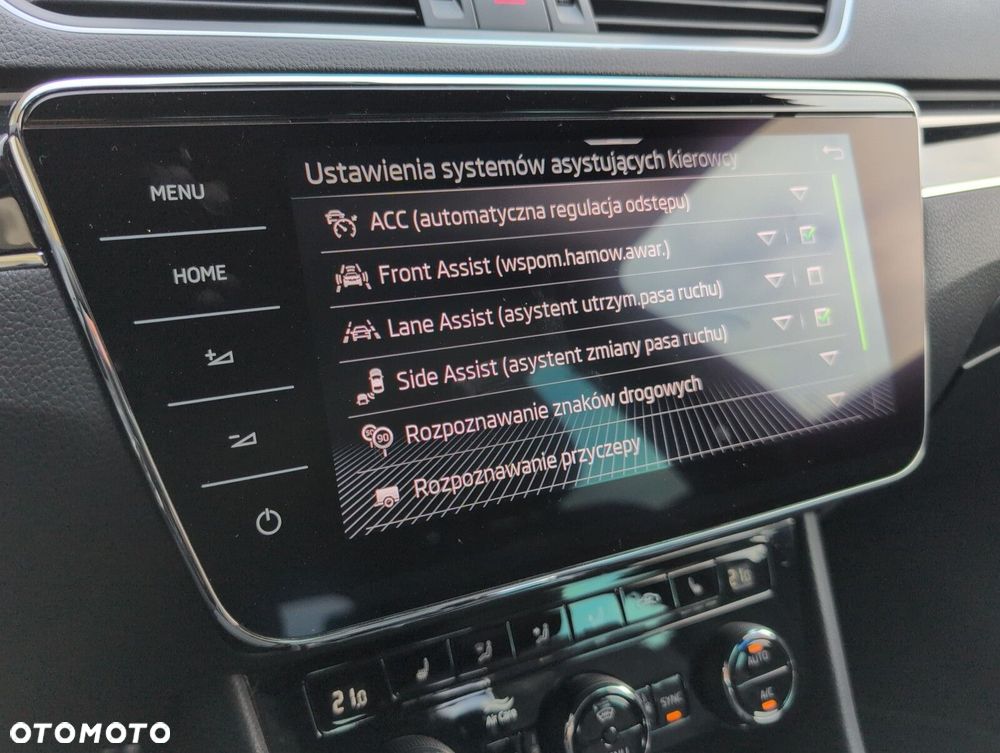 Skoda Superb 2.0 TDI SCR L&K DSG - 32