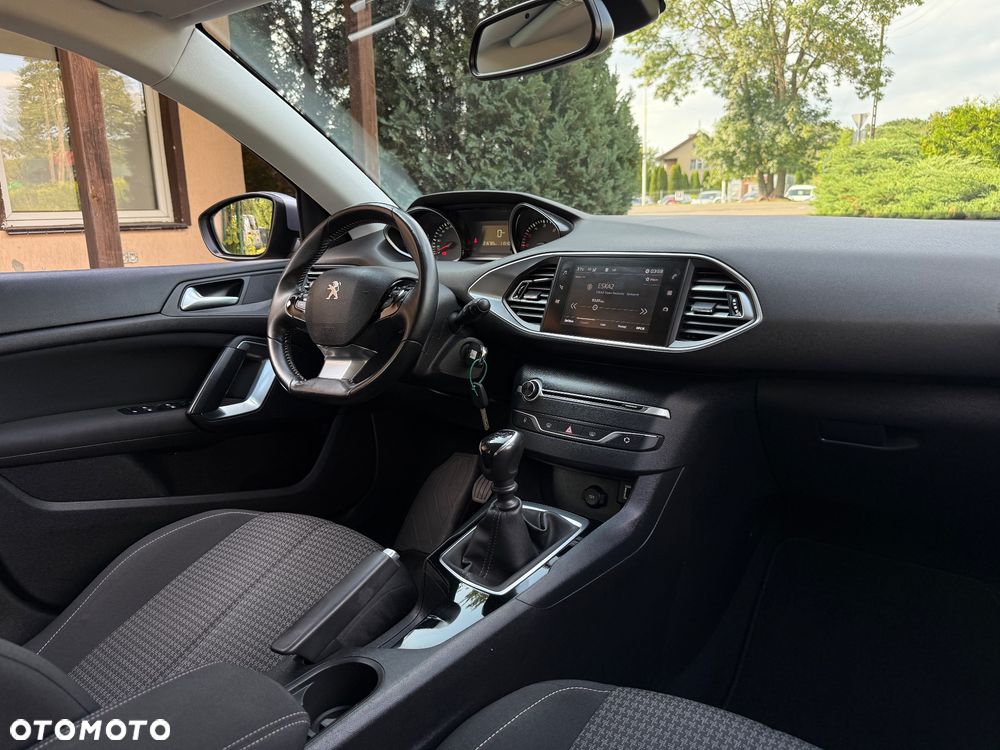 Peugeot 308 - 13