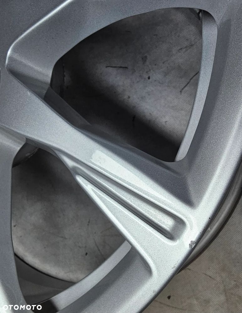 Felgi 17 Audi A4 S4 8W0601025C 7,5x17 ET38 - 5