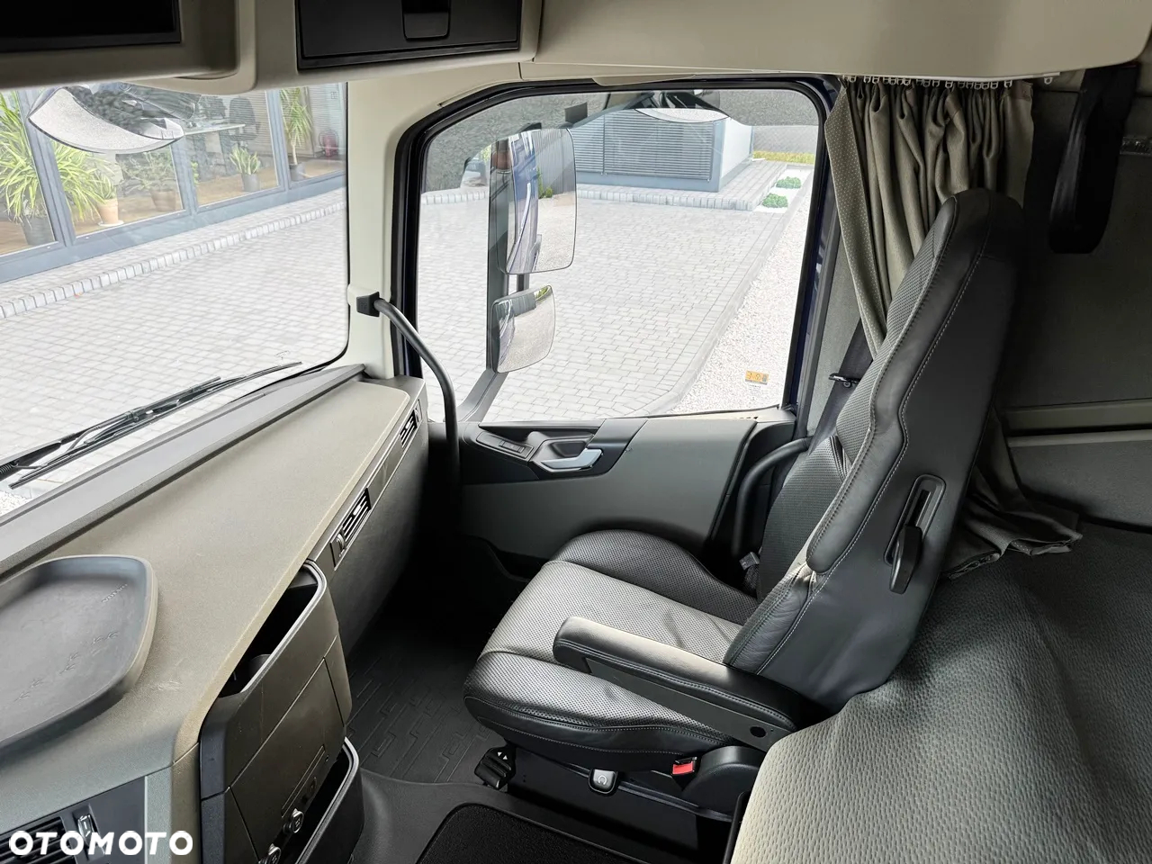 Volvo FH 500 /ACC /  KLIMA POSTOJOWA / XENON / NAVIGACJA /WENTYLOWANE SKÓRY - 26