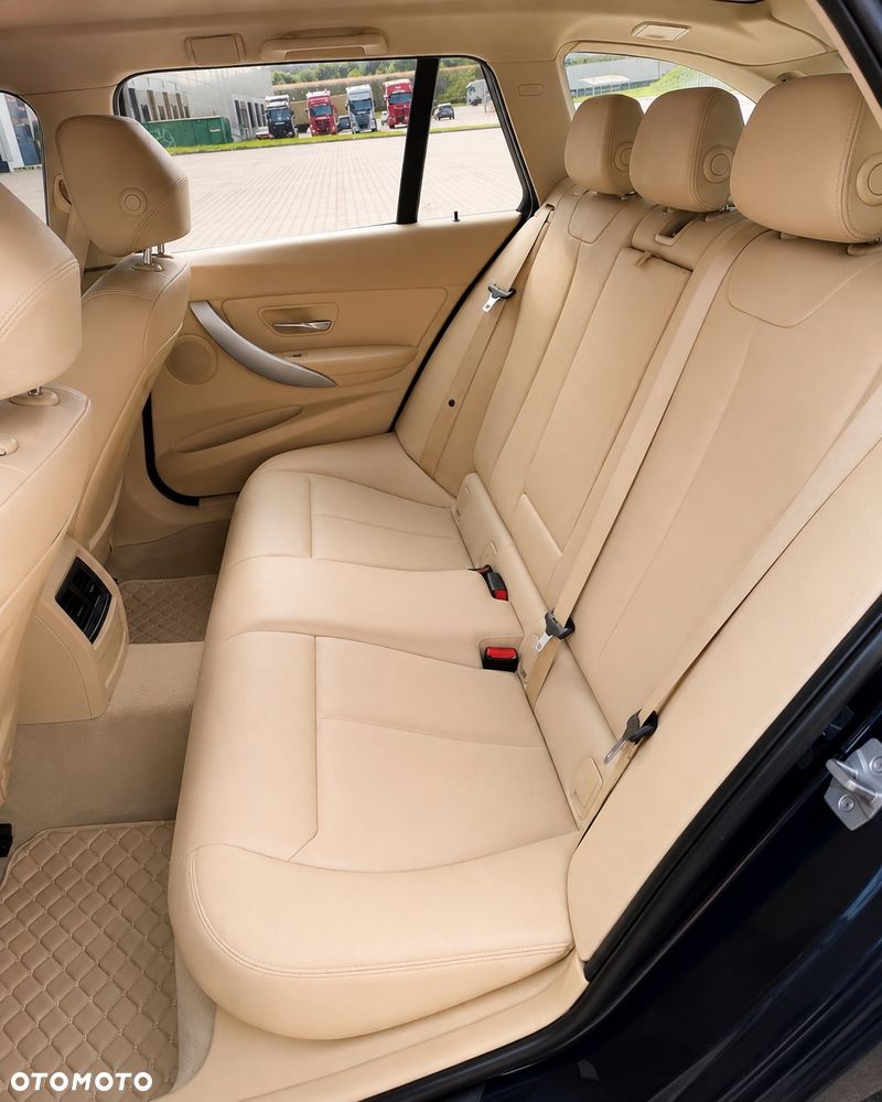 BMW Seria 3 318d Luxury Line EU6 - 8