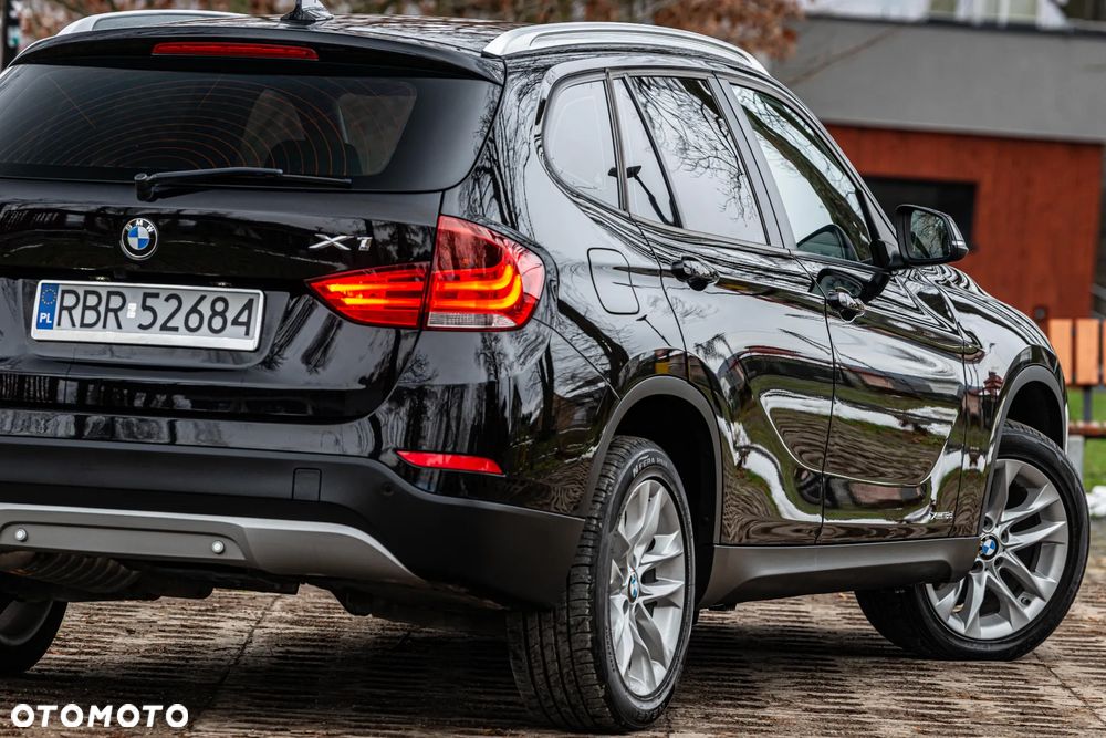 BMW X1 xDrive18d Sport Line - 18