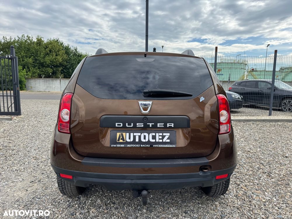 Dacia Duster 1.6 16V 4x4 Prestige - 6
