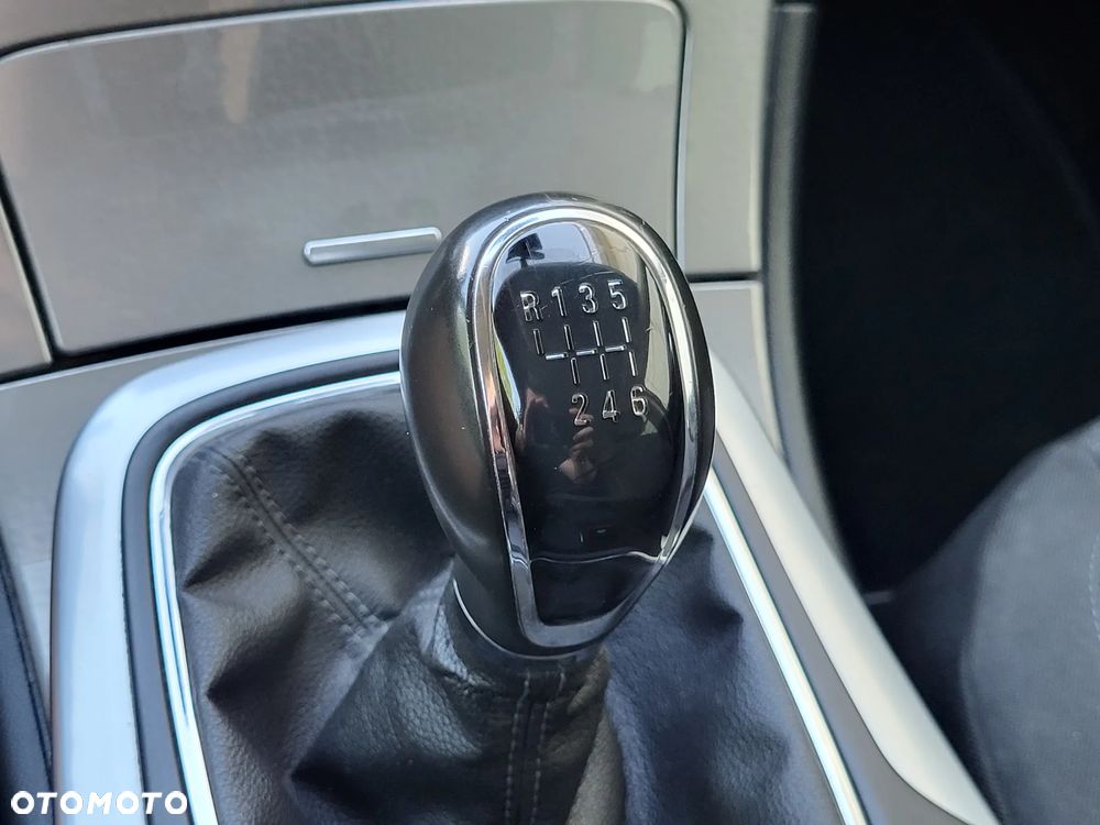 Opel Insignia - 15