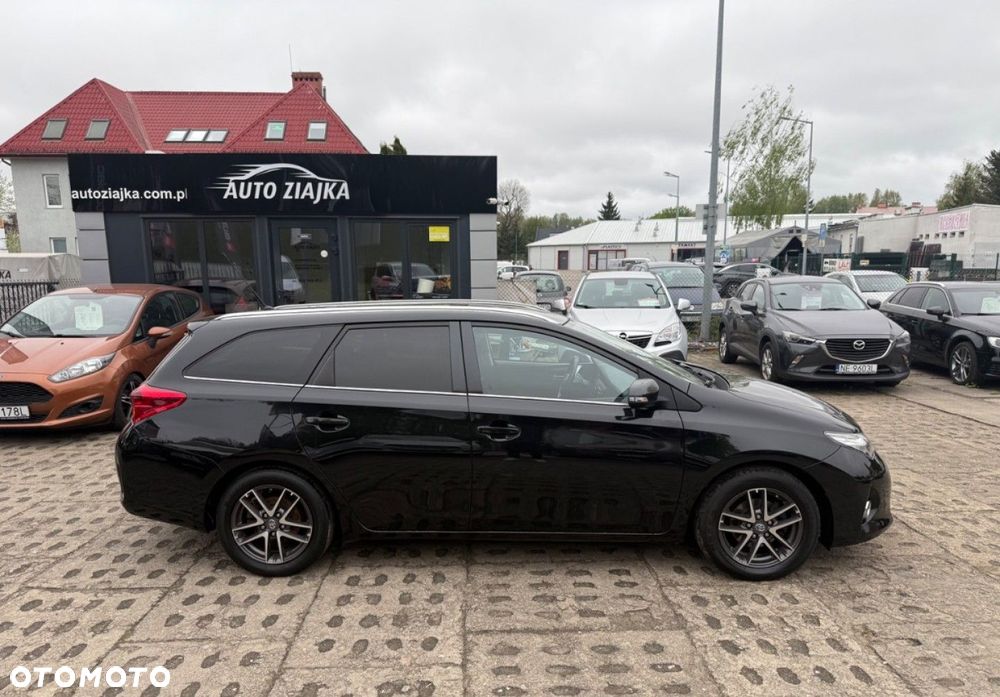 Toyota Auris - 3