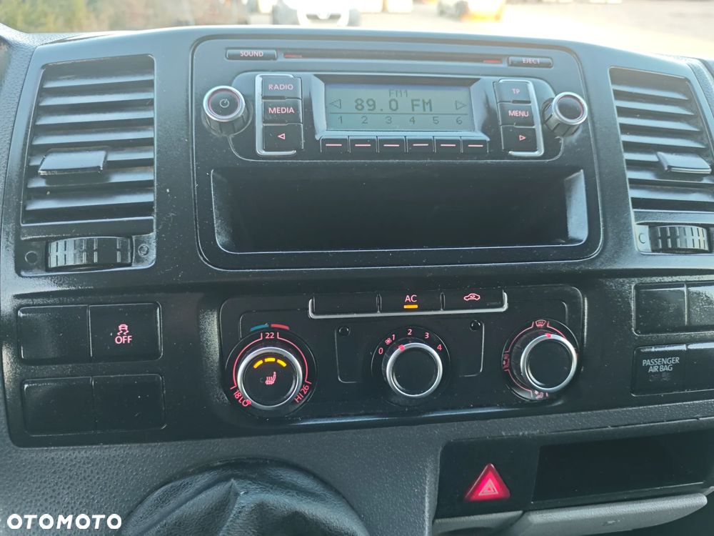 Volkswagen TRANSPORTER T5 - 15