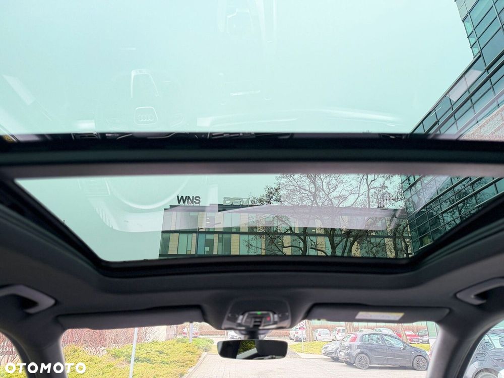 Audi Q5 Sportback - 36