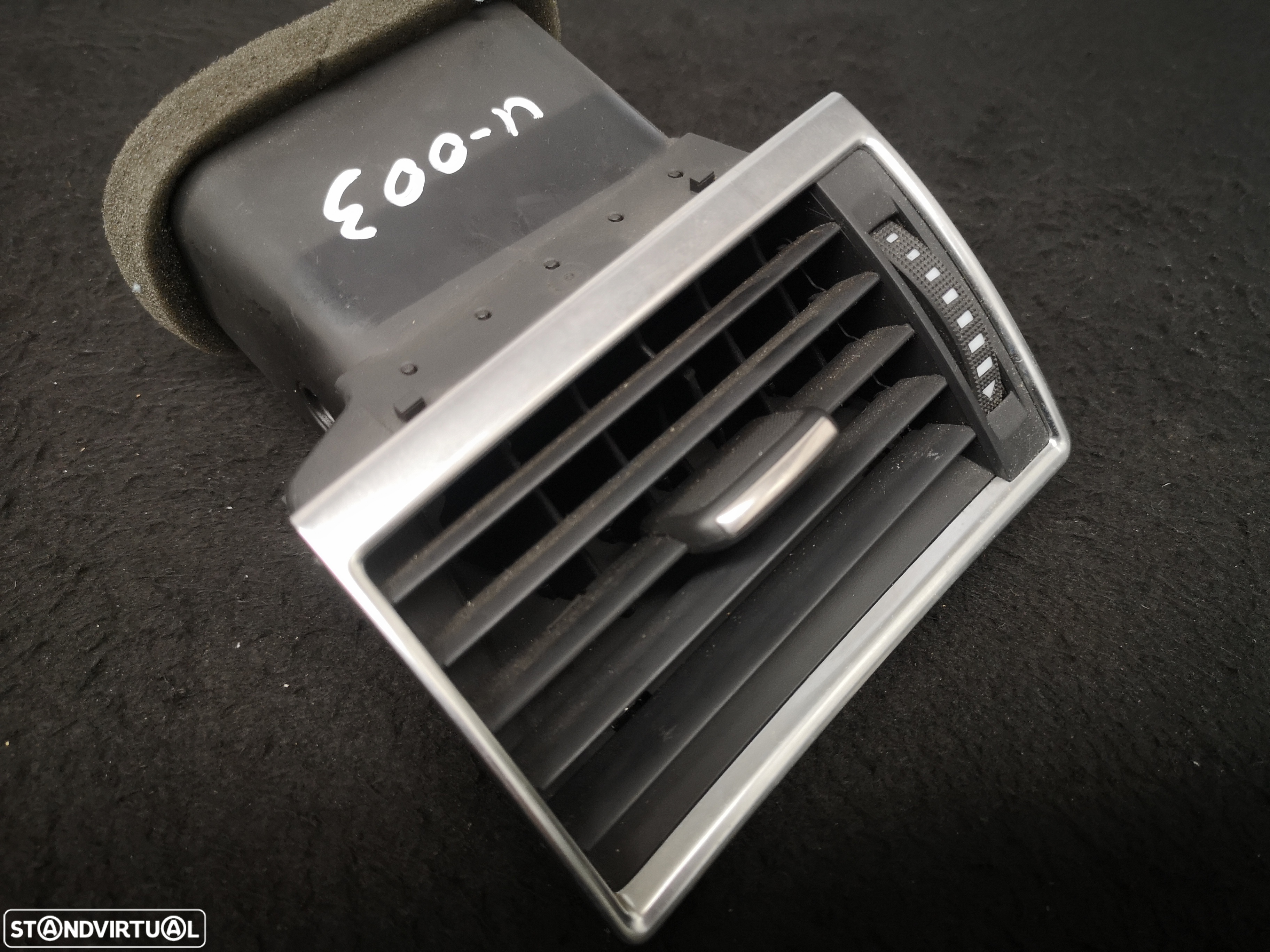 Grelha de sofagem frente esquerda originais AUDI a8 d3 4e0 2003-2009 - 2