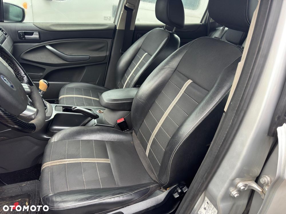 Ford Kuga 2.0 TDCi 4x4 Titanium - 5