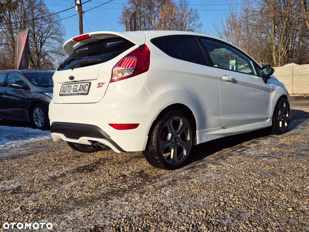 Ford Fiesta 1.6 EcoBoost mit Leder-Sport-Paket ST - 7