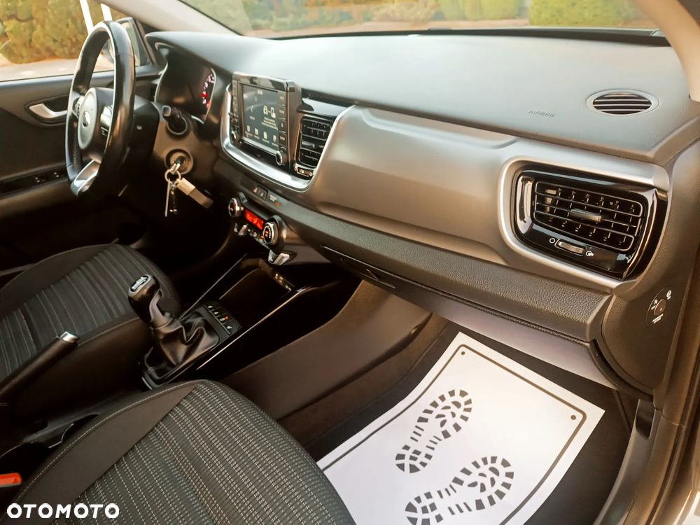 Kia Stonic - 19