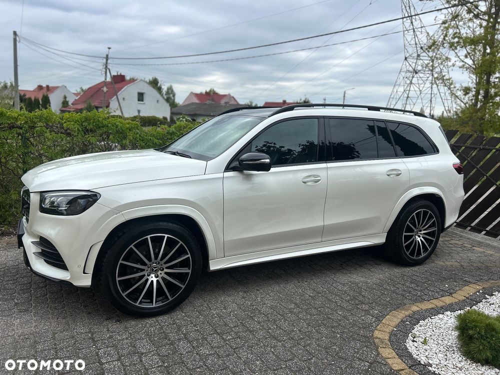 Mercedes-Benz GLS - 12