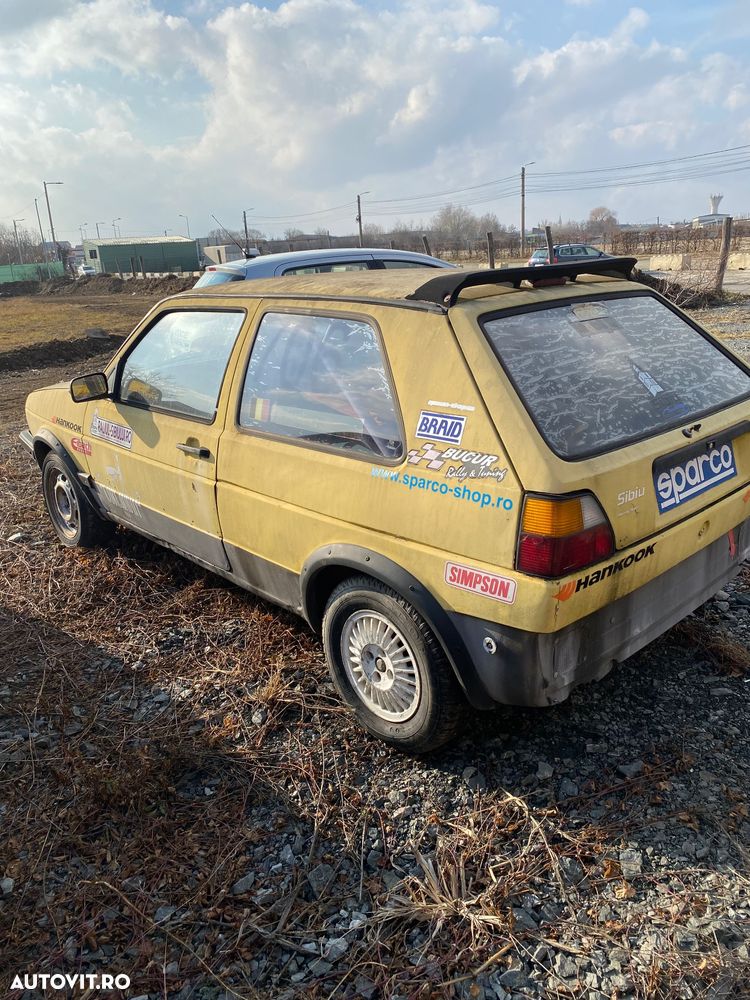 Volkswagen Golf - 10