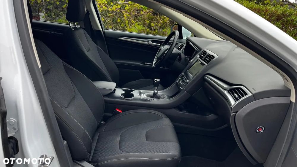 Ford Mondeo SW 1.5 EcoBoost Titanium - 24