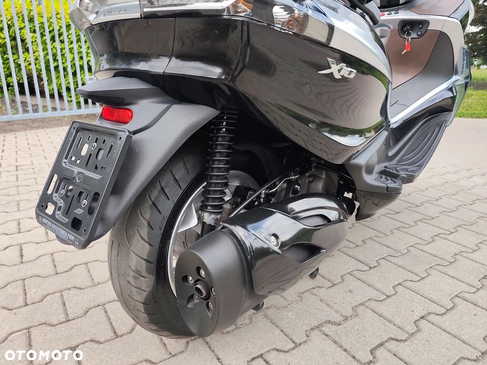 Piaggio X10 - 8