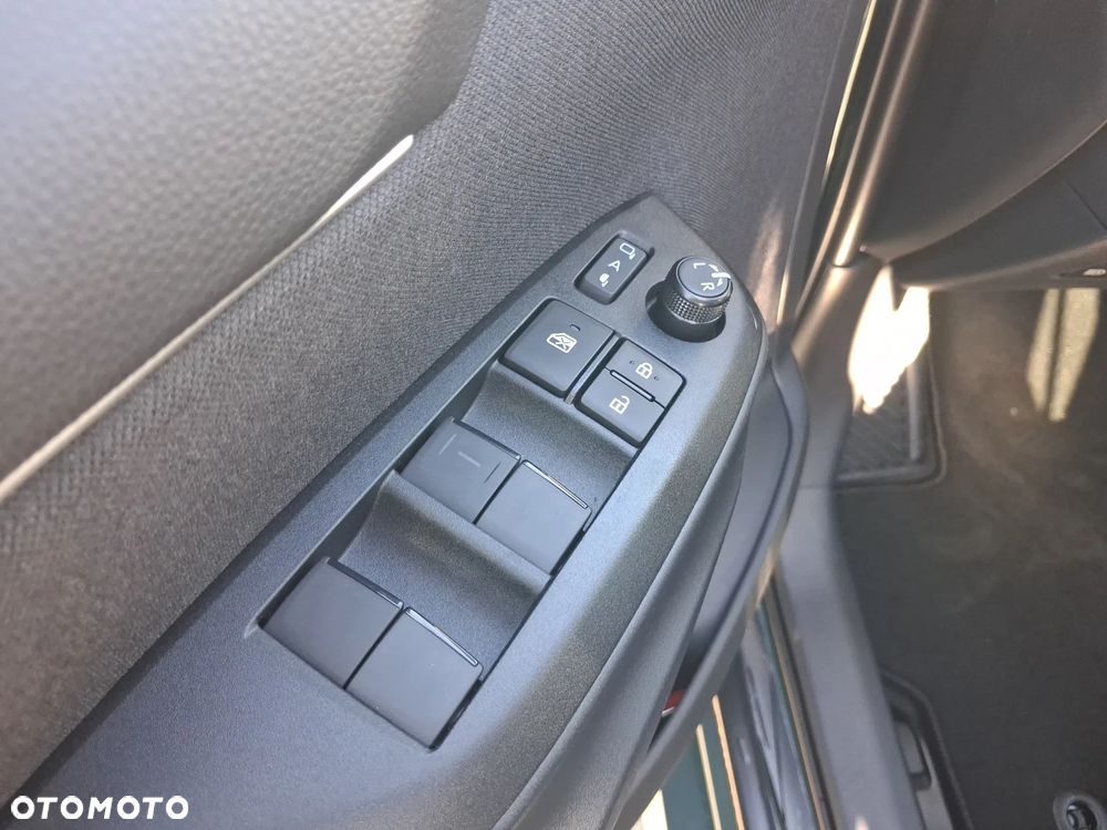 Toyota Yaris Hybrid 1.5 Style - 23