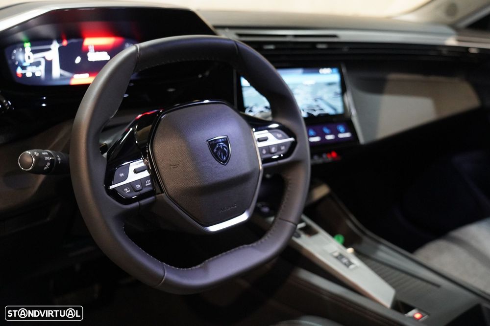 Peugeot 408 1.2 PureTech Allure EAT8 - 8