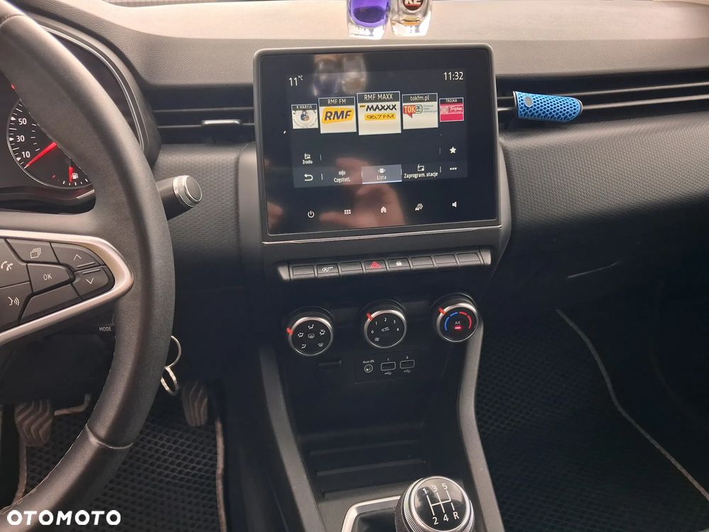 Renault Clio - 8