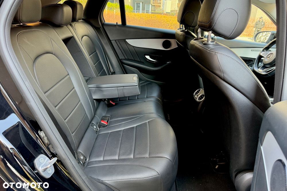 Mercedes-Benz GLC - 14