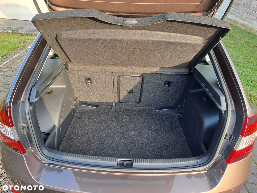 Skoda RAPID 1.0 TSI Style - 22