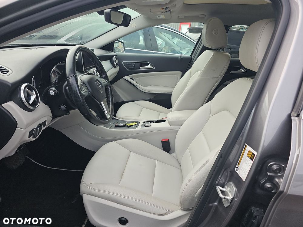 Mercedes-Benz GLA 250 4Matic 7G-DCT AMG Line - 7