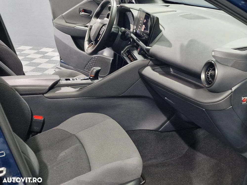 Toyota C-HR - 21