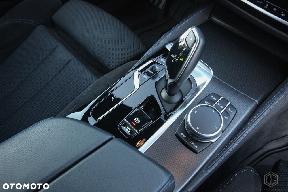 BMW Seria 5 520d xDrive M Sport sport - 25