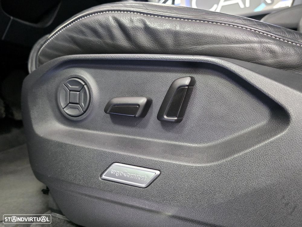 VW Touareg 3.0 TDI V6 Elegance Plus - 15