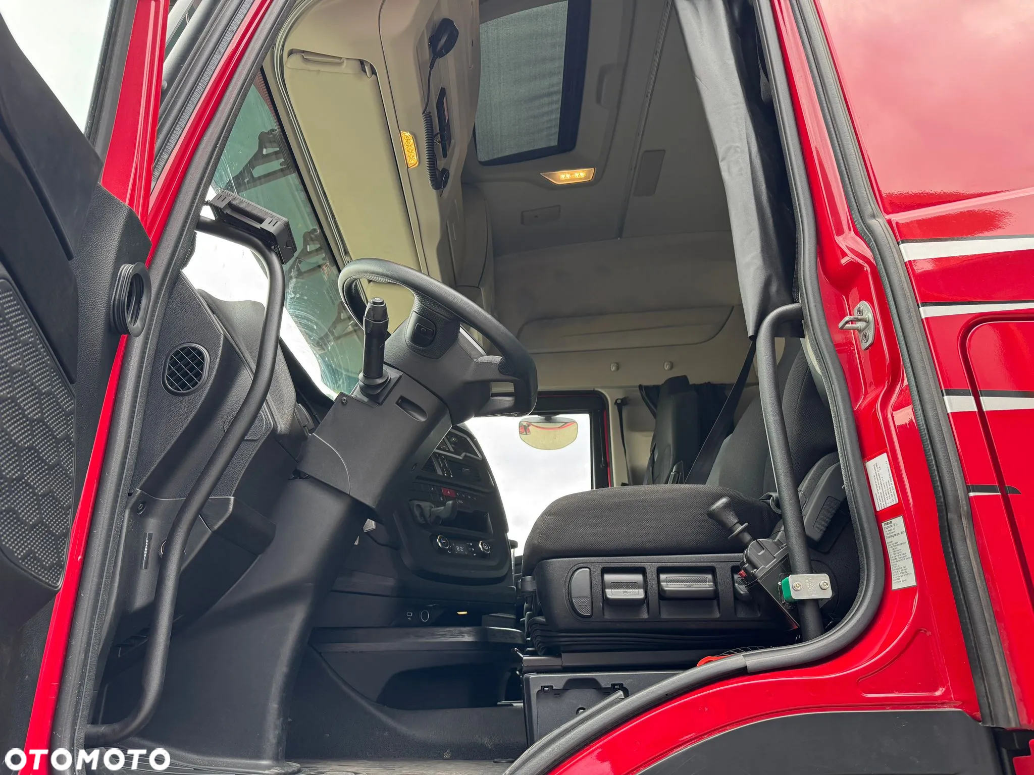 Iveco S-WAY 570 6x2 EURO6 BOOGIE CIĄGNIK SIODŁOWY Z HYDRAULIKĄ - 8