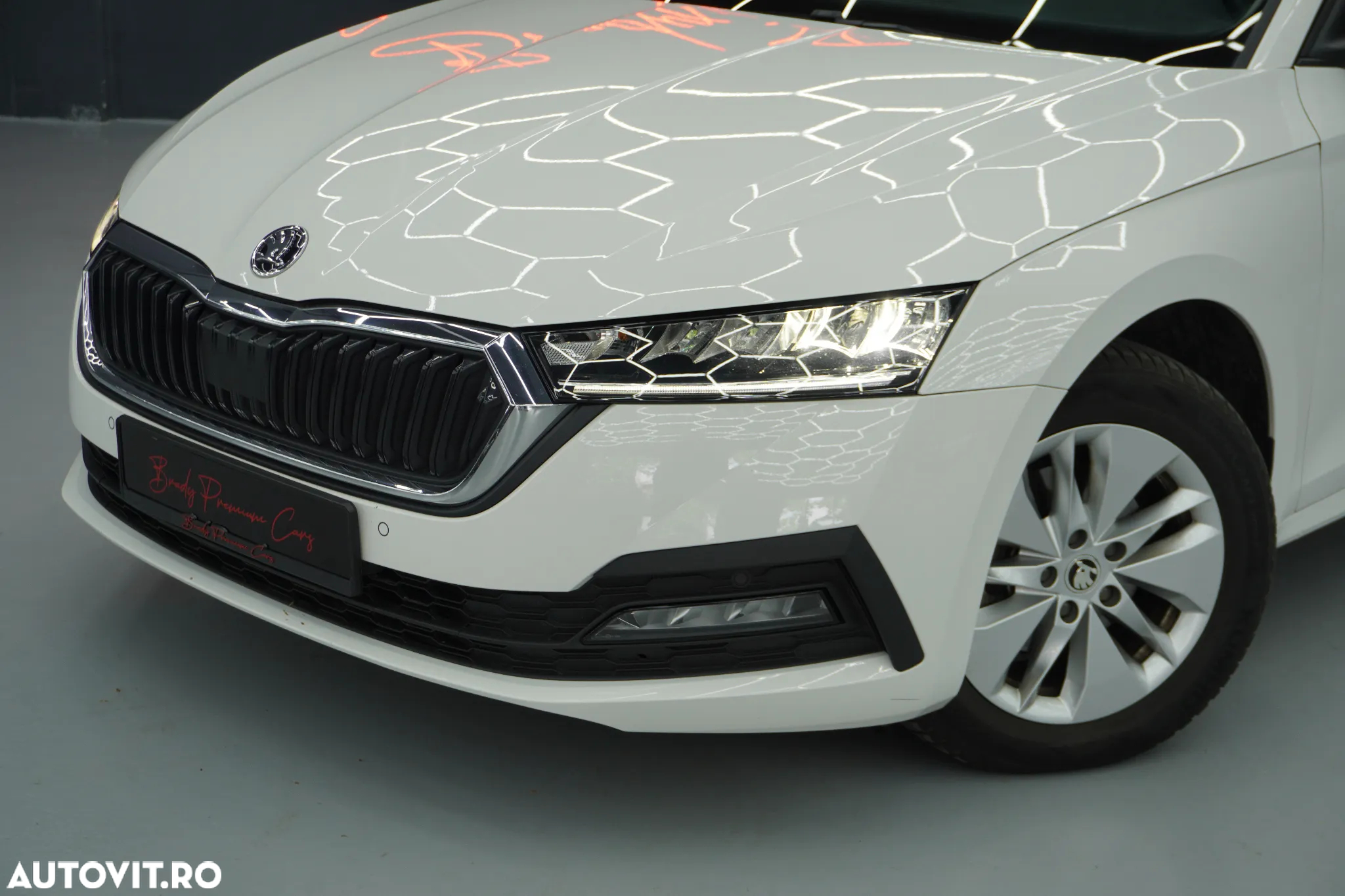 Skoda Octavia 2.0 TDI DSG Ambition - 3