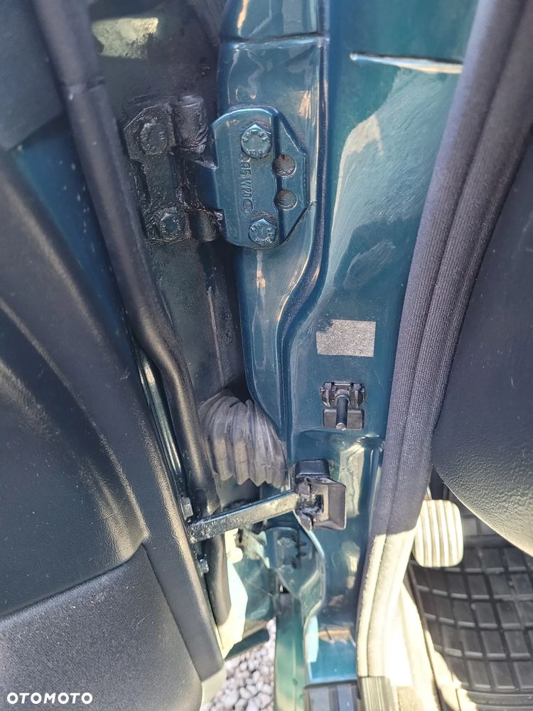 Mercedes-Benz Klasa E - 28