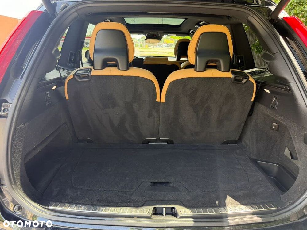 Volvo XC 90 - 18
