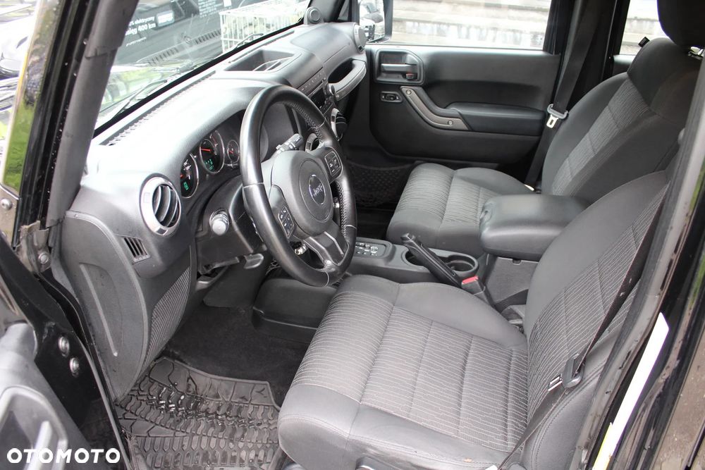 Jeep Wrangler 2.8 CRD Unlim Sport - 7