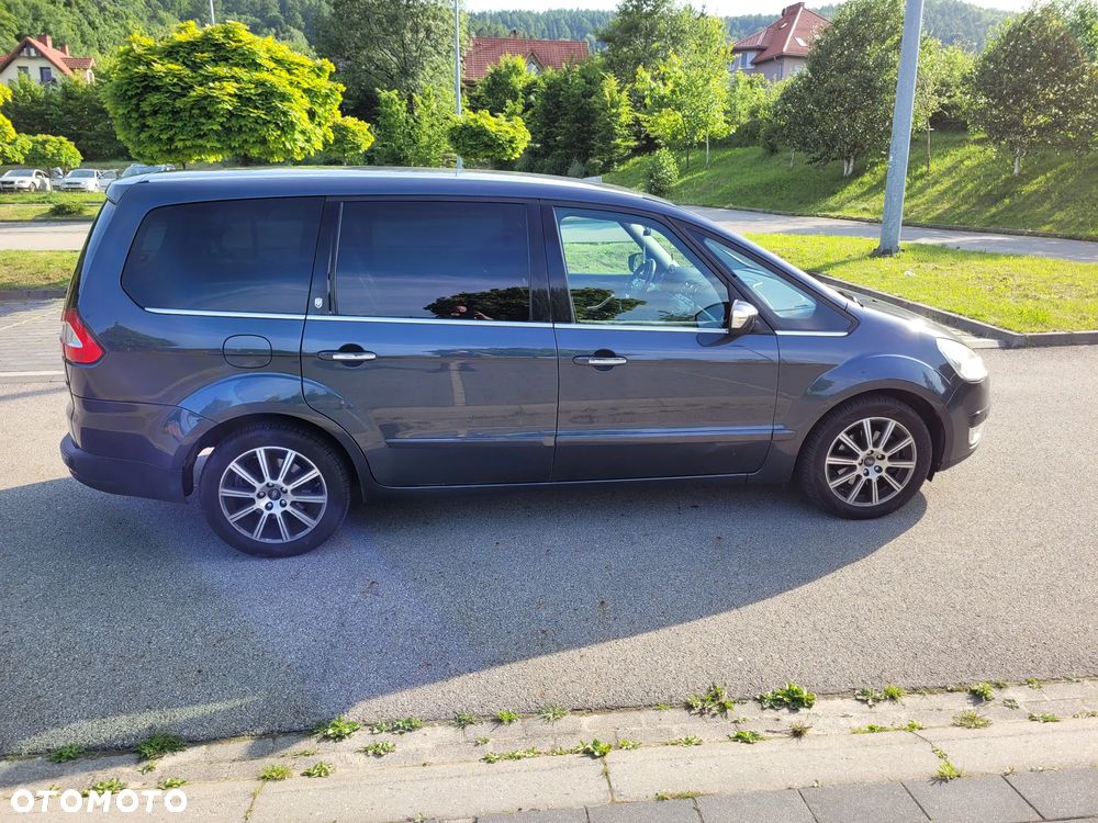 Ford Galaxy 2.0 Ghia - 2