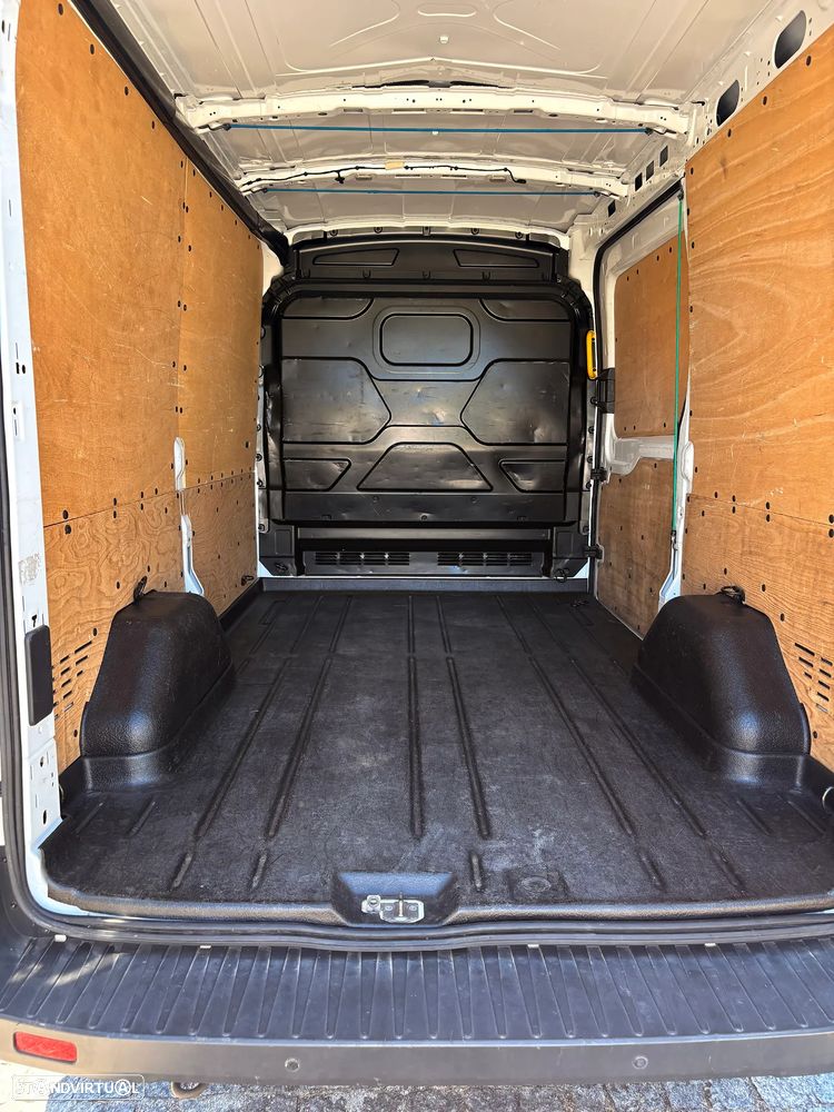 Ford Transit - 9