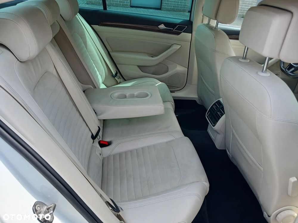 Volkswagen Passat 2.0 TDI BMT Highline DSG - 13