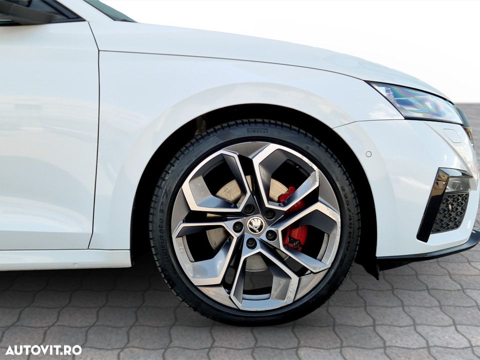 Skoda Octavia 2.0 TDI DSG RS - 12