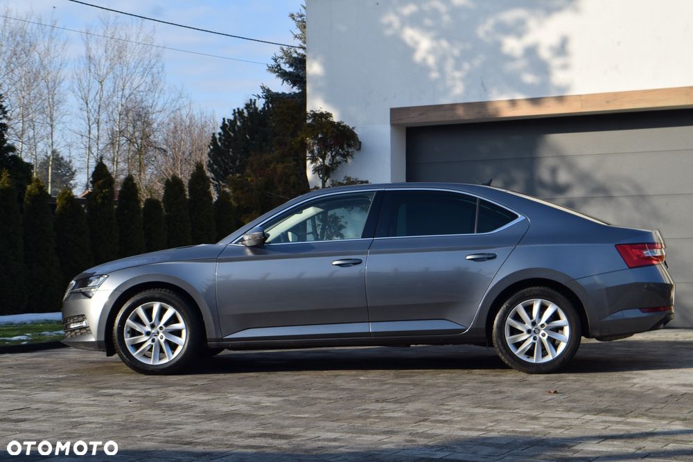 Skoda Superb 1.5 TSI Sportline DSG - 7