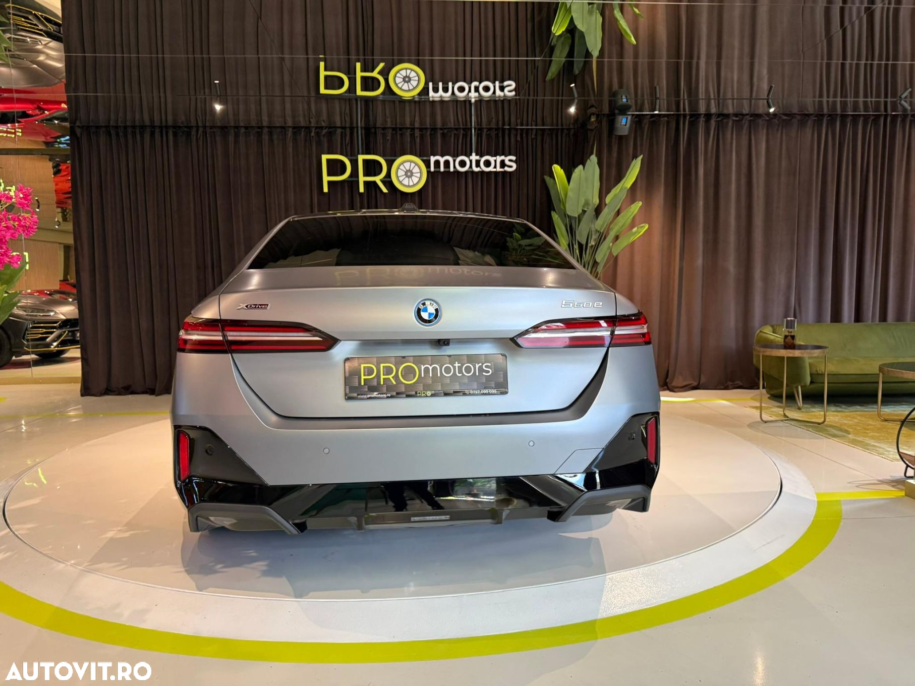BMW Seria 5 550e xDrive AT PHEV - 4