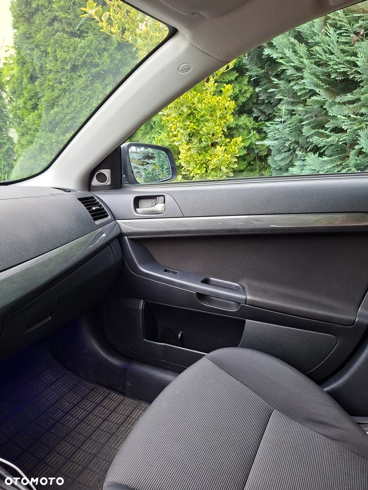 Mitsubishi Lancer 2.0 DI-D Invite - 27